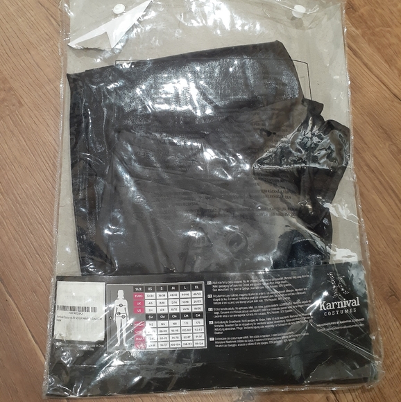 Sandy from Grease costume - Picture 3 of 4